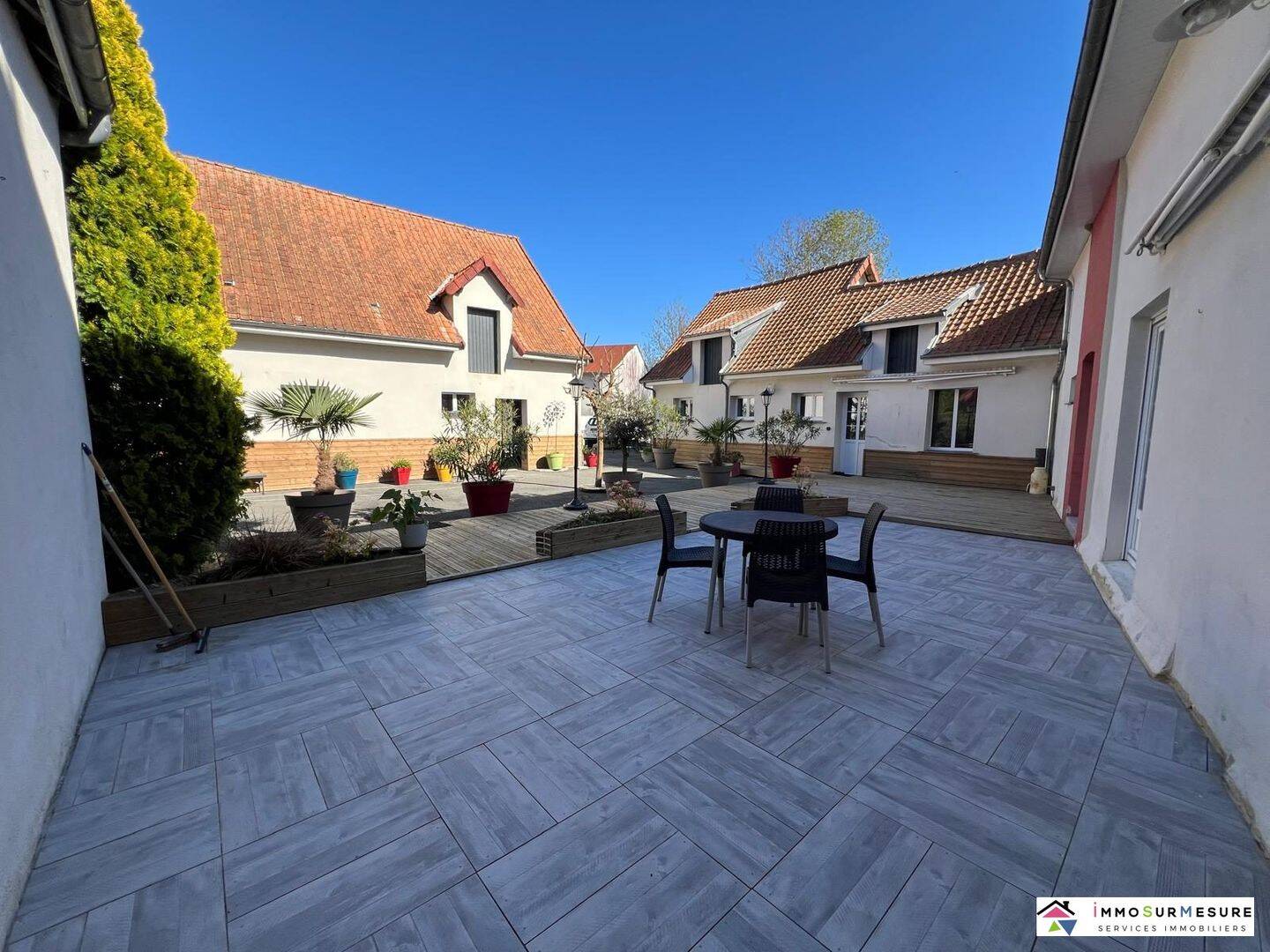 Maison 9 pièces 280 m² · à Linzeux · 280 m² · 343 500 €