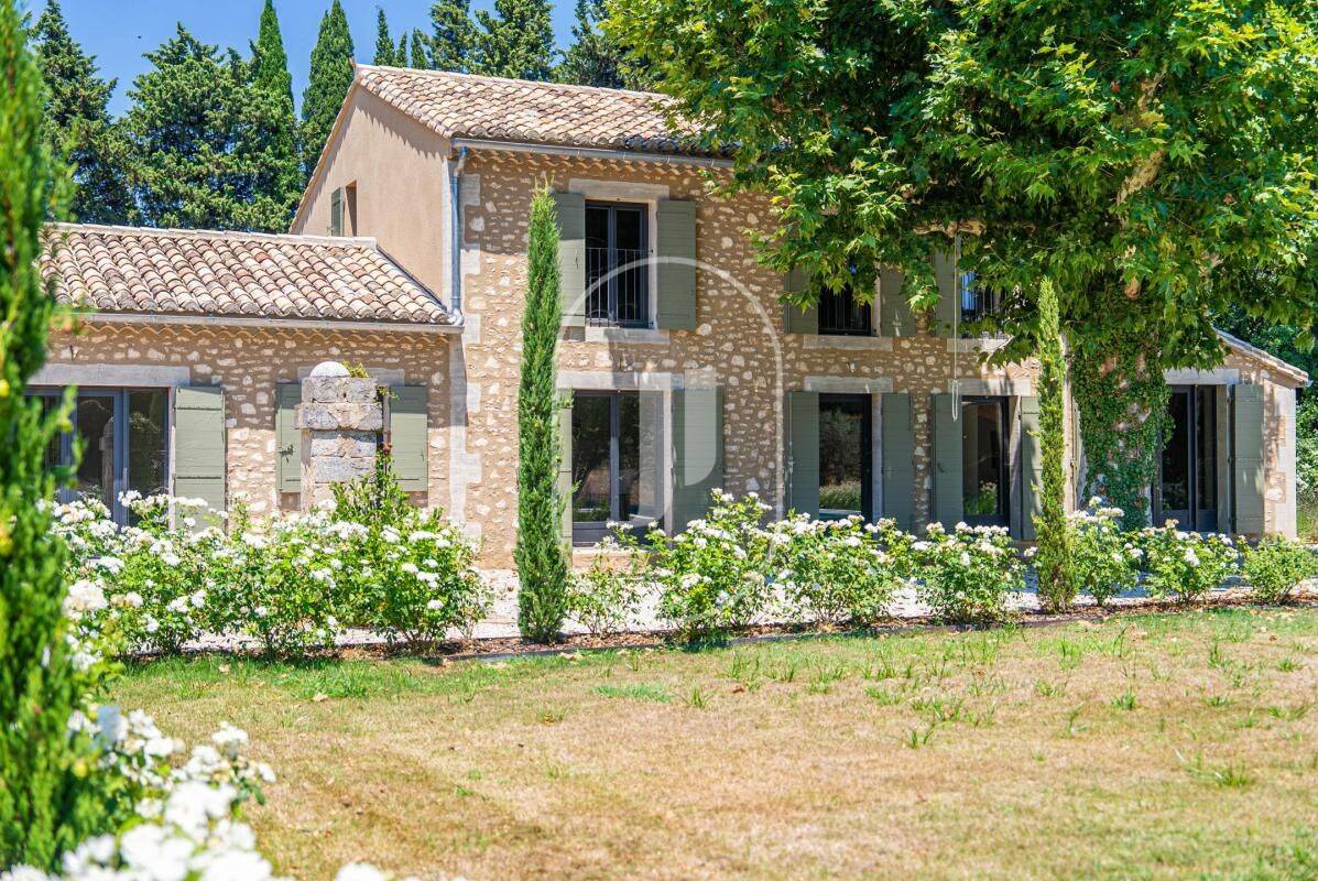 Maison 6 pièces 197 m² · à Plan-d'Orgon · 197 m² · 1 890 000 €