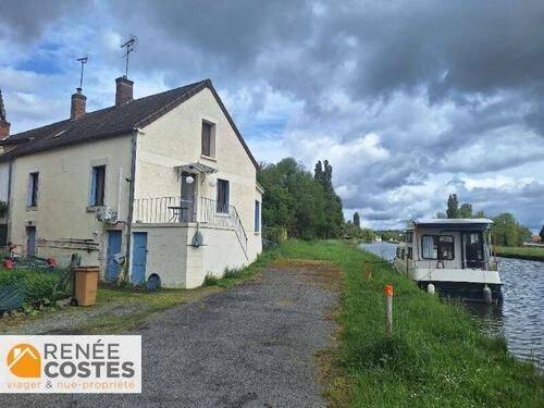 Maison 4 pièces 110 m² · à Beffes · 110 m² · 45 500 €