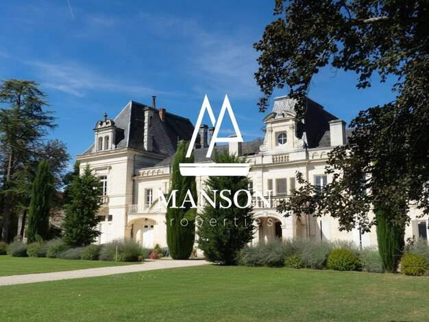 Château à vendre 2 205 000 € 24 pièces 17 chambres 1 500 m² Hôtel de Ville Cognac 16100