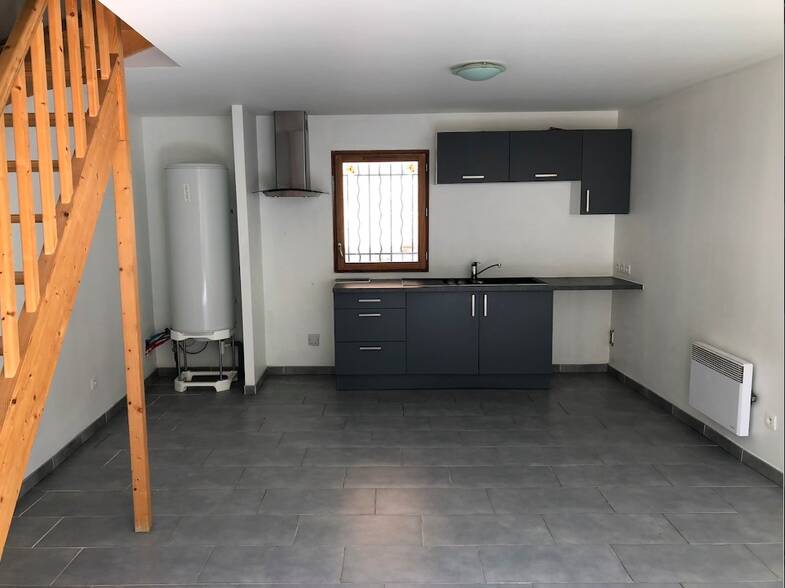 Maison à louer 510 € 3 pièces 2 chambres 46 m² Mas Grenier 82600