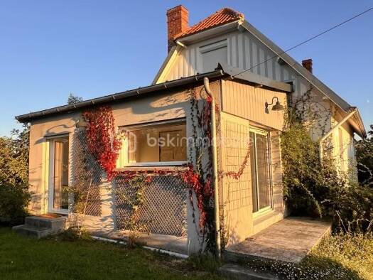 Maison à vendre 259 900 € 4 pièces 3 chambres 110 m² Heugueville-sur-Sienne 50200