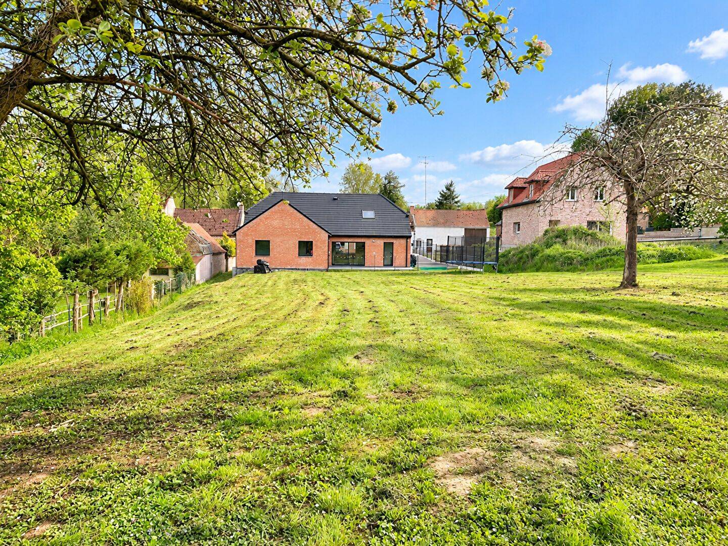 Maison 5 pièces 119 m² · à Sebourg · 119,2 m² · 348 000 €