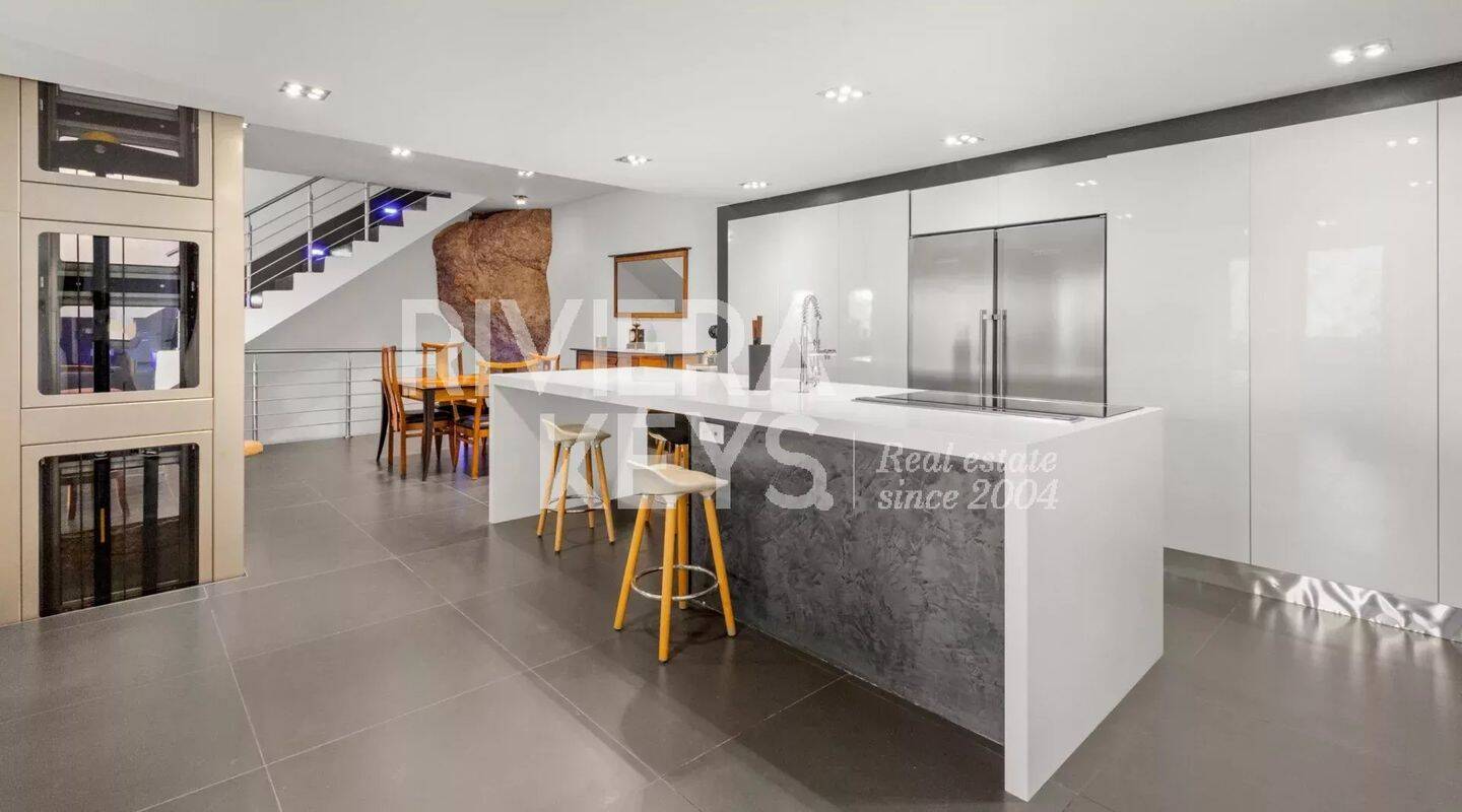 Maison 8 pièces 190 m² · à Cannes · 190 m² · 1 100 000 €