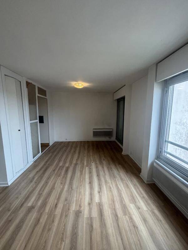 Appartement 2 pièces 51 m² · à Paris 10ème Arrondissement · 51 m² · 1 650 €/mois