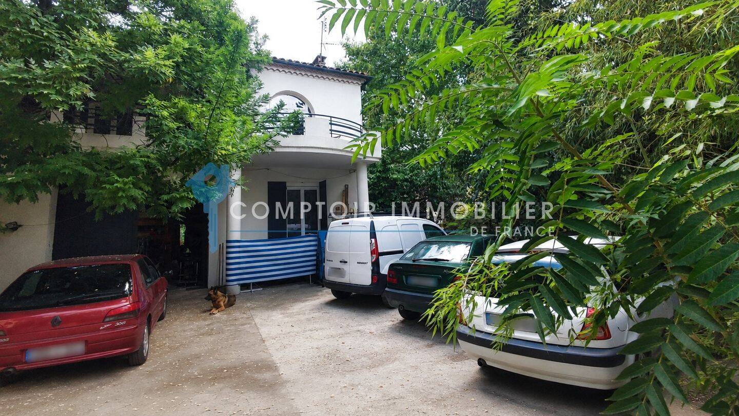 Maison 7 pièces 258 m² · à Nîmes · 258 m² · 435 000 €
