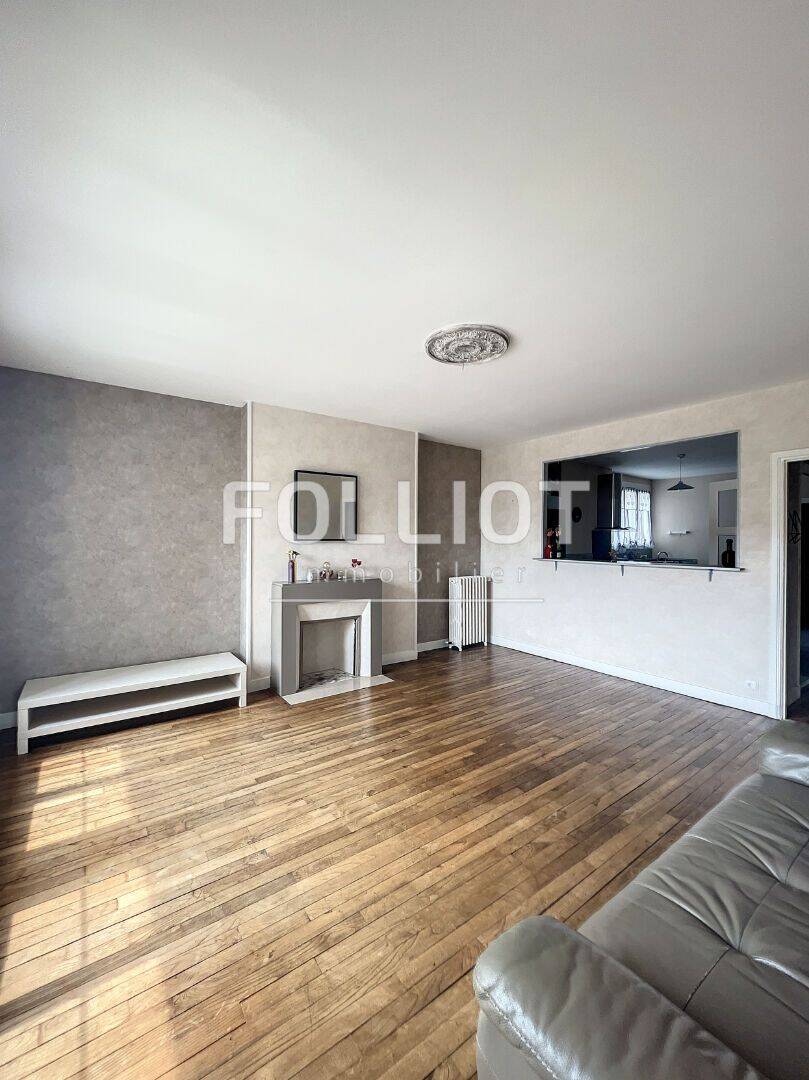 Appartement 3 pièces 100 m² · à Coutances · 100 m² · 800 €/mois