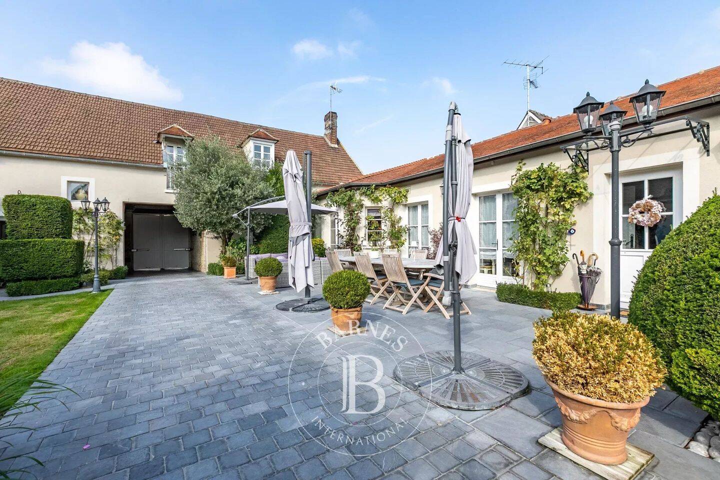 Maison 8 pièces 248 m² · à Senlis · 248 m² · 790 000 €