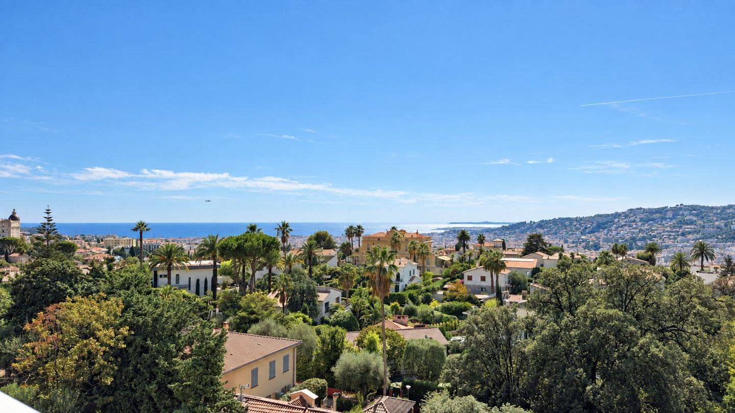 Appartement 4 pièces 71 m² · à Nice · 71 m² · 2 280 €/mois
