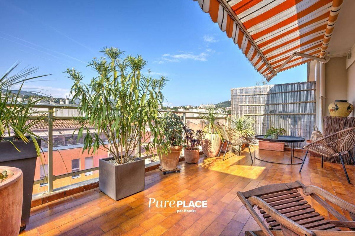 Nice Libération, 3 pièces 74 m², dernier étage, terrasses, parki — 1