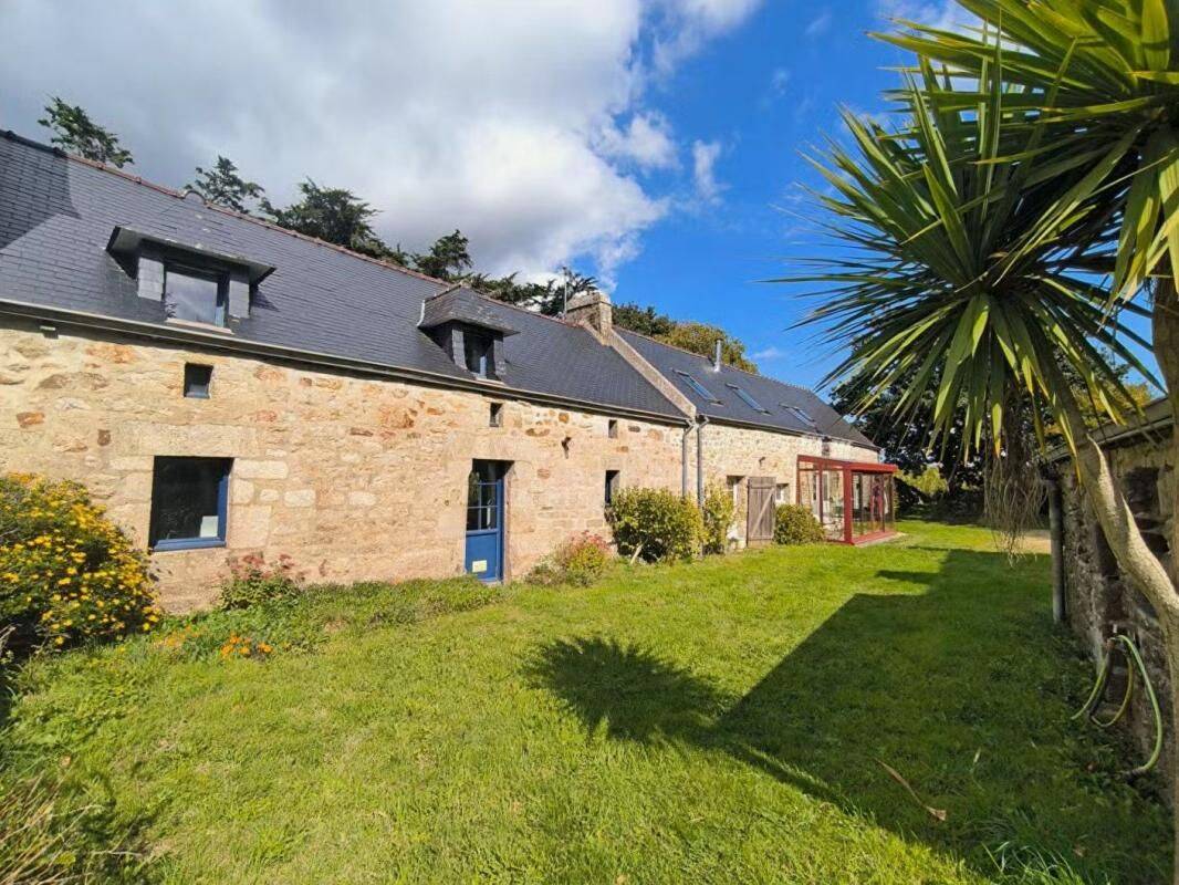 Maison 10 pièces 300 m² · à Pouldergat · 300 m² · 693 450 €