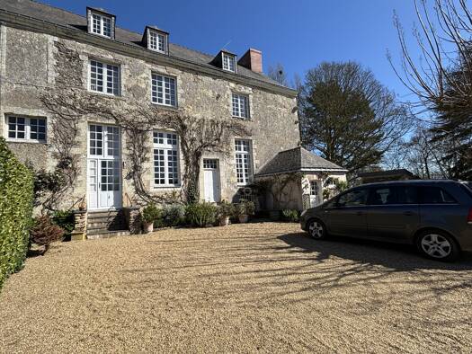 Maison à vendre 459 800 € 6 pièces 4 chambres 211 m² 5 173 m² de terrain Bierné 53290