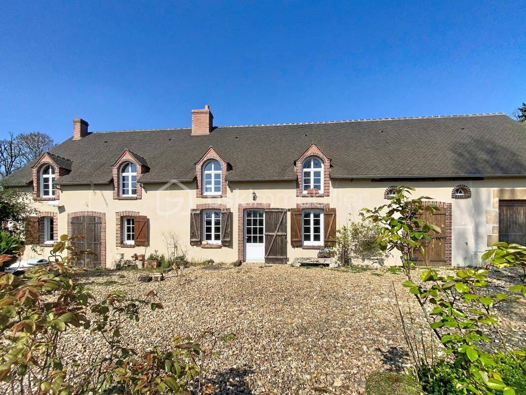 Maison 5 pièces 240 m² · à Triguères · 240 m² · 260 000 €
