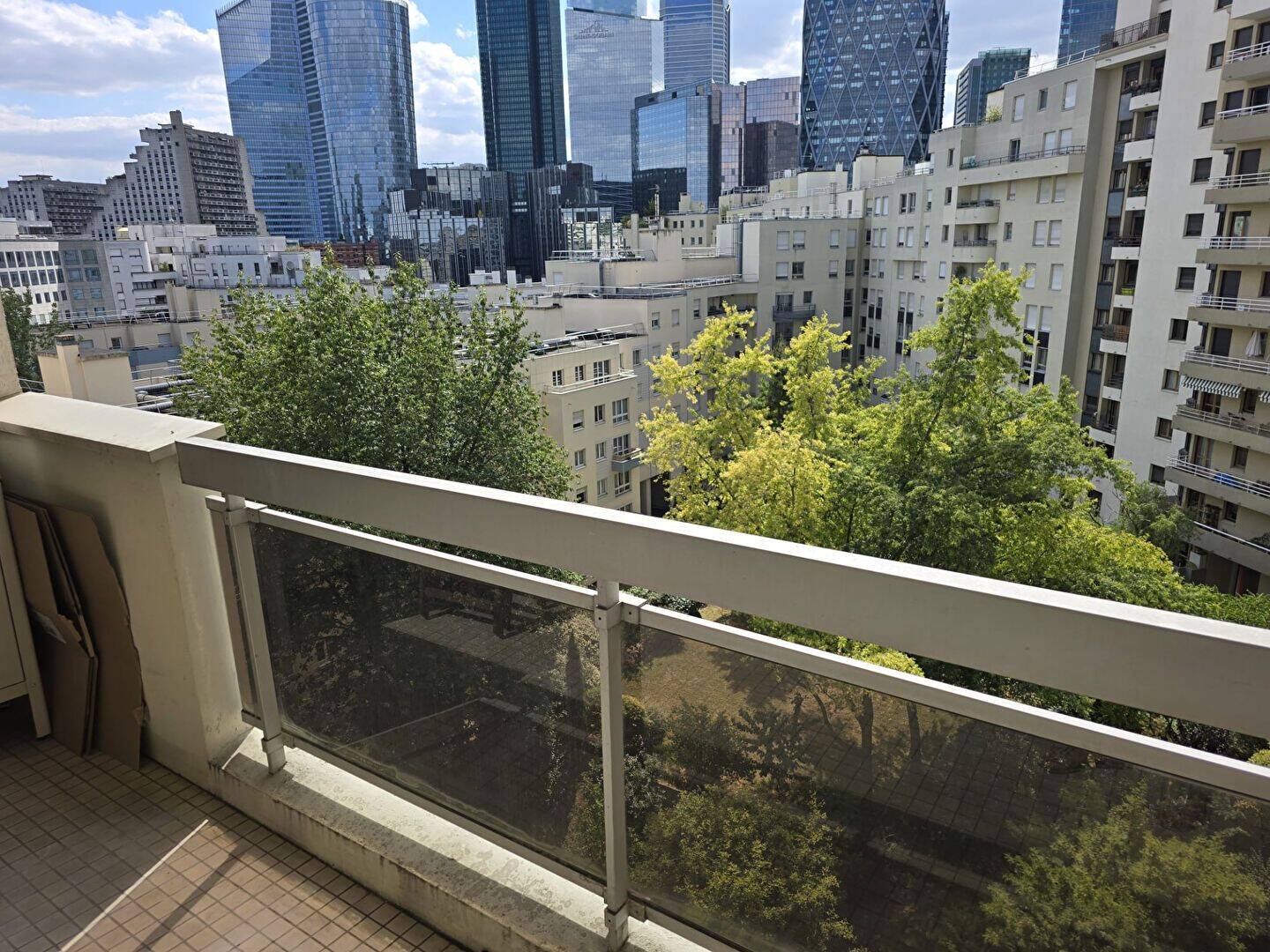 Appartement 4 pièces 85 m² · à Courbevoie · 84,8 m² · 2 900 €/mois