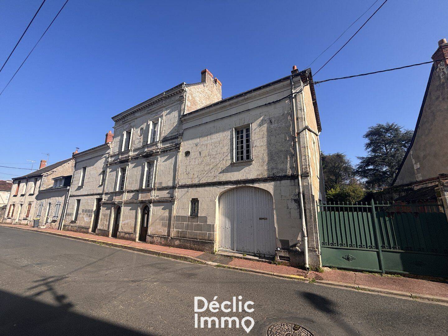 Maison 7 pièces 195 m² · à Descartes · 195 m² · 199 920 €