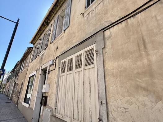 Immeuble à vendre 490 000 € 195 m² Village-Cagueloup-Gueissard Saint-Cyr-sur-Mer 83270