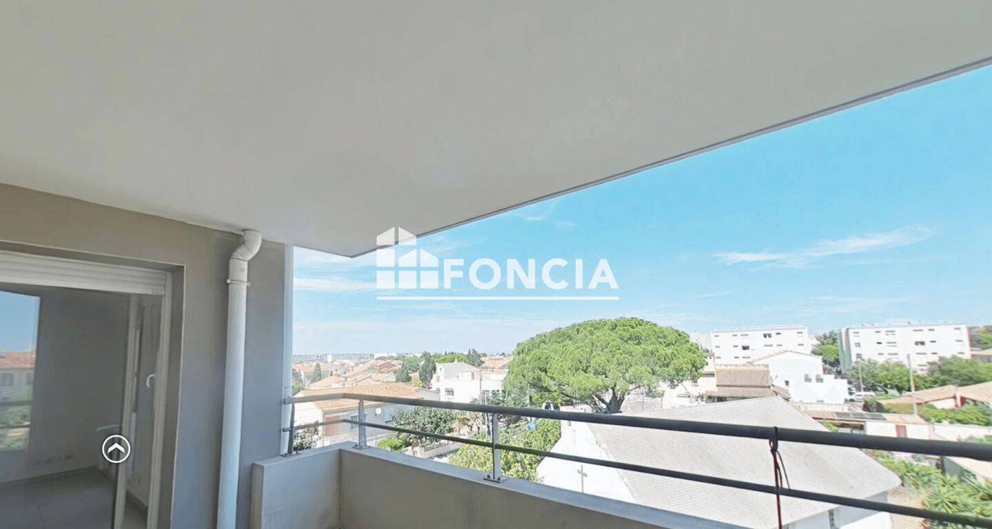 Appartement 3 pièces 56 m² · à Port-Saint-Louis-du-Rhône · 55,5 m² · 163 000 €