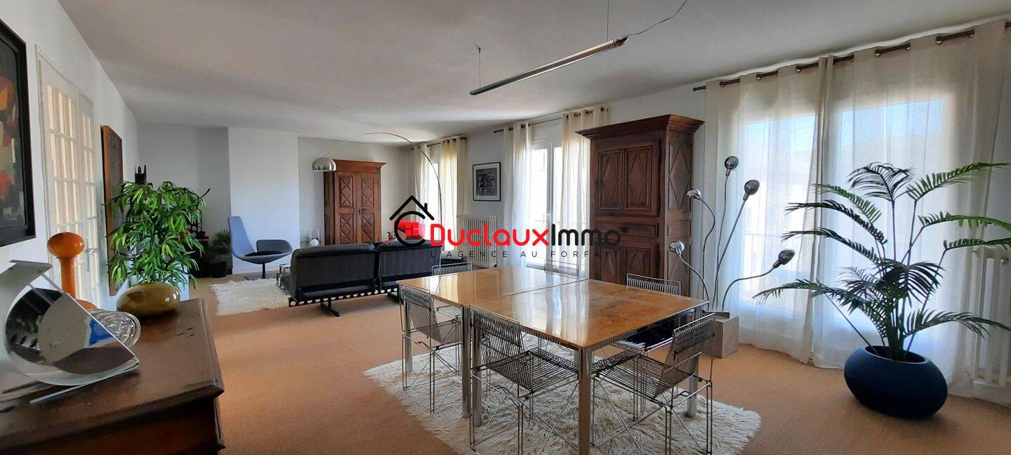 Appartement 5 pièces 164 m² · à Aurillac · 164 m² · 238 490 €