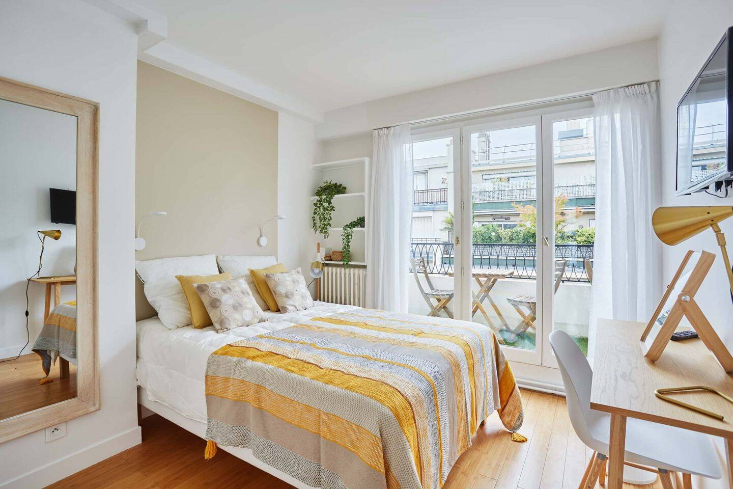 Appartement 2 pièces 60 m² · à Paris 16ème Arrondissement · 60 m² · 10 000 €/mois