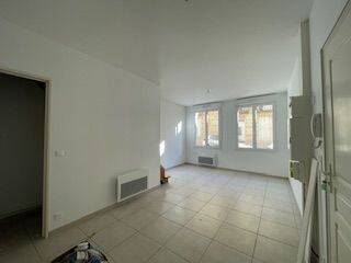 Appartement 3 pièces 63 m² · à Castillon-la-Bataille · 63 m² · 565 €/mois