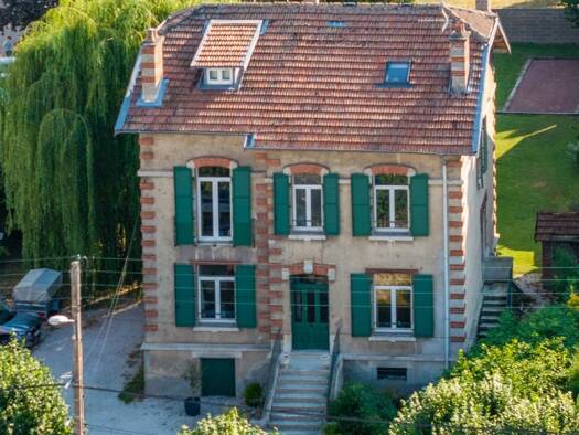 Demeure à vendre 659 000 € 13 pièces 7 chambres 323 m² 1 582 m² de terrain Point du Jour-Boozville-La Louvière Pont-à-Mousson 54700