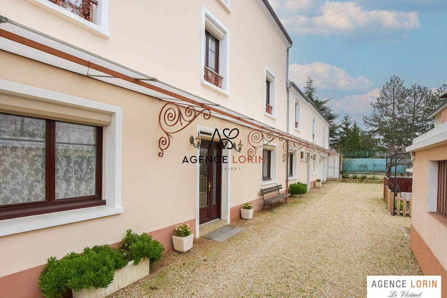 Maison 11 pièces 242 m² · à Croissy-sur-Seine · 242 m² · 890 000 €