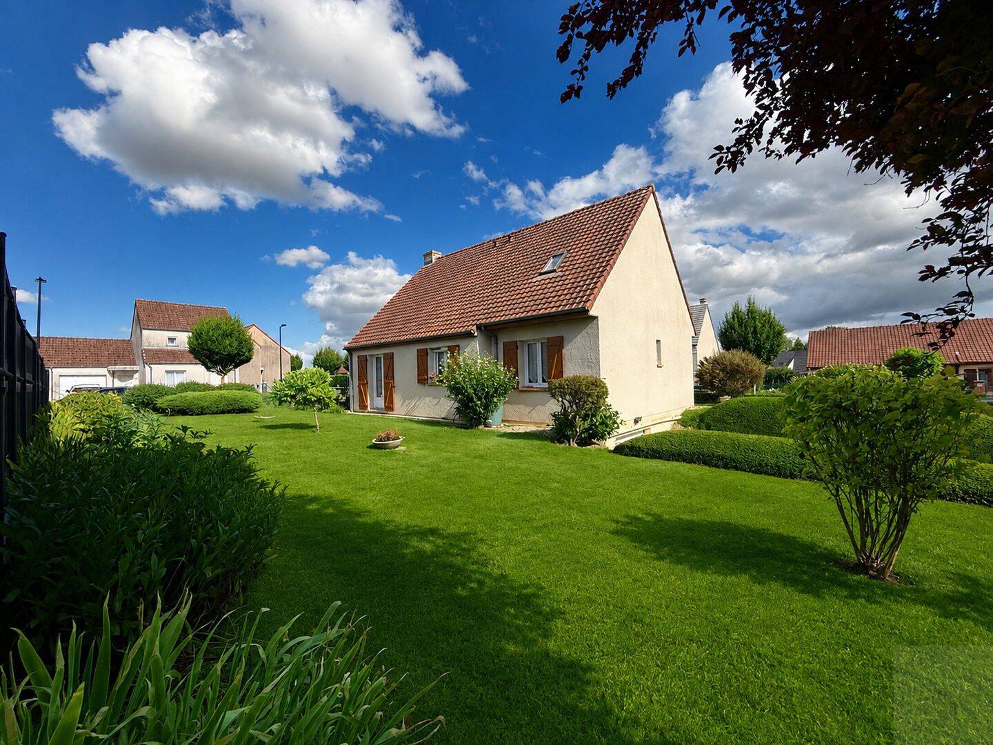 Maison 5 pièces 122 m² · à Nesle · 122 m² · 174 000 €
