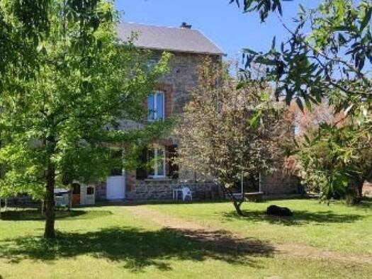 Maison à vendre 132 000 € 4 pièces 2 chambres 125 m² 2 234 m² de terrain Bosmoreau-les-Mines 23400