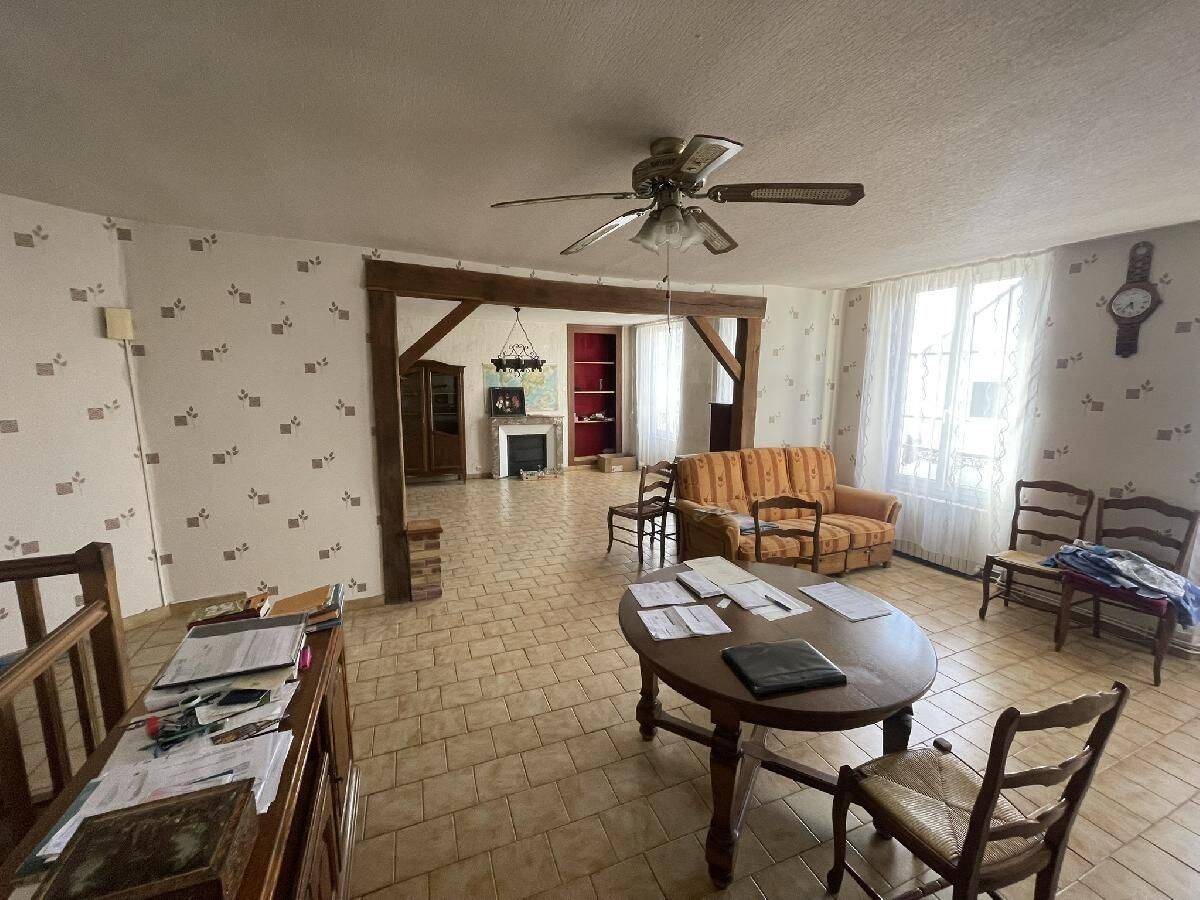 Maison 5 pièces 159 m² · à Nogent-le-Rotrou · 159 m² · 189 000 €