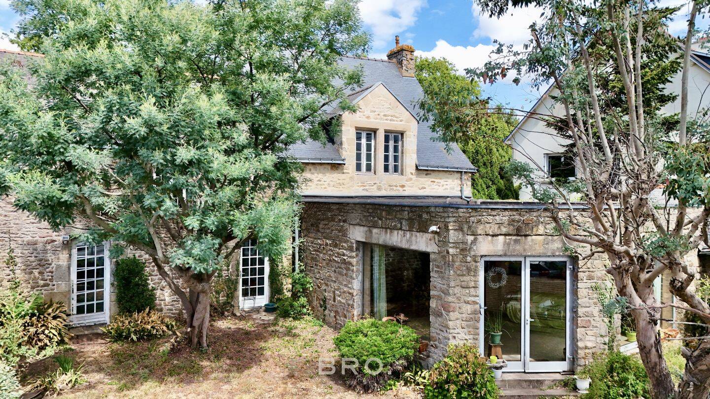 Maison 6 pièces 236 m² · à Vannes · 236 m² · 405 600 €