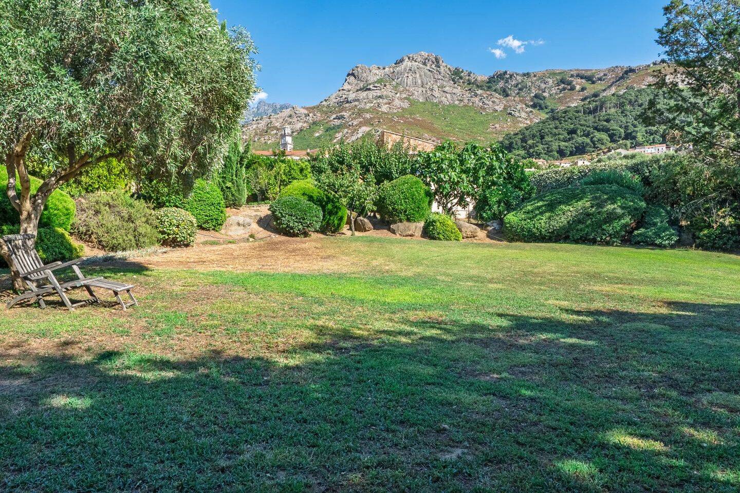 Maison 8 pièces 231 m² · à Calvi · 231 m² · 965 000 €