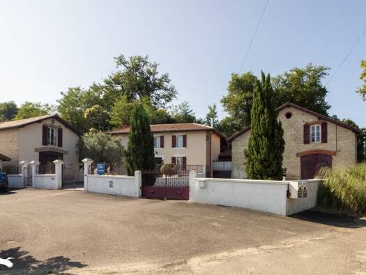 Maison à vendre 315 000 € 5 pièces 3 chambres 130 m² 1 329 m² de terrain Poyartin 40380