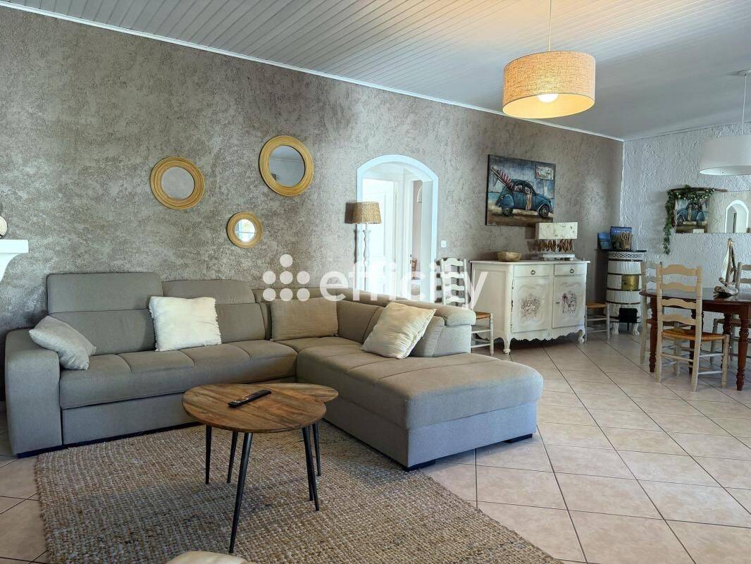 Maison 4 pièces 105 m² · à Lège-Cap-Ferret · 104,8 m² · 899 900 €