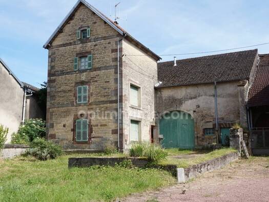 Maison à vendre 95 000 € 5 pièces 2 chambres 109 m² 2 476 m² de terrain Centre Nord Luxeuil-les-Bains 70300