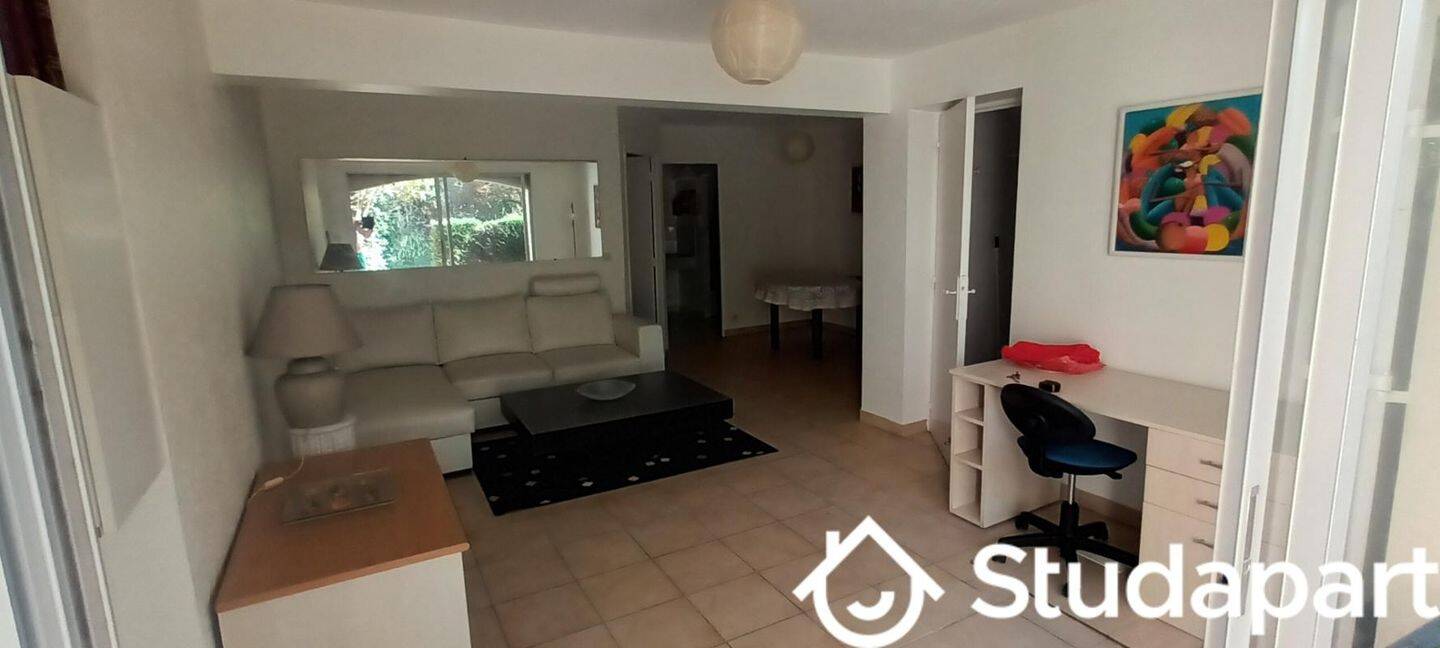 Appartement 1 pièce 50 m² · à Antibes · 50 m² · 795 €/mois