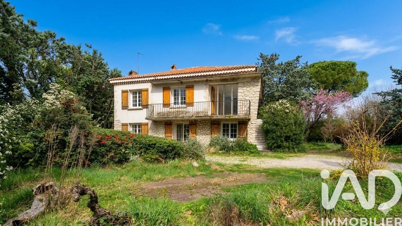 Maison 5 pièces 180 m² · à Velleron · 180 m² · 369 000 €