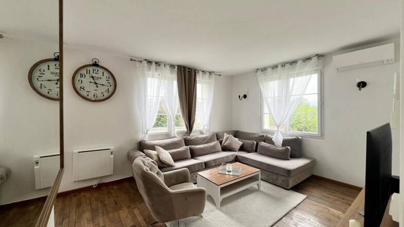 Maison à louer 1 000 € 4 pièces 3 chambres 81 m² 900 m² de terrain Attichy 60350