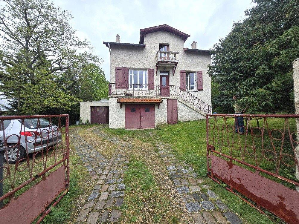 Maison 8 pièces 244 m² · à Chaponost · 244,2 m² · 700 000 €