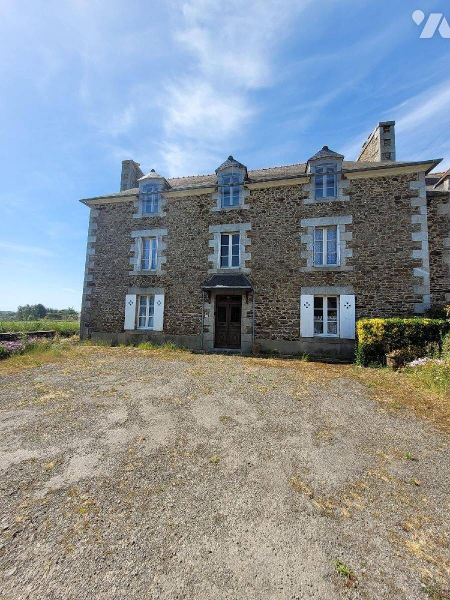 Maison 4 pièces 151 m² · à Tréméreuc · 151 m² · 276 170 €