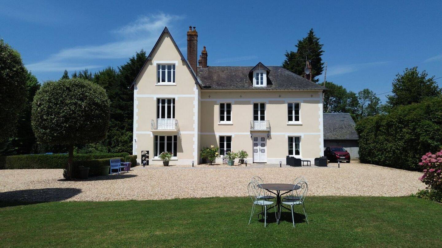 Maison 12 pièces 271 m² · à Cambremer · 271 m² · 784 000 €