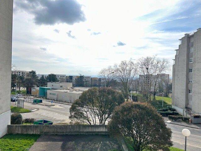 Appartement 2 pièces 51 m² · à Rillieux-la-Pape · 51 m² · 100 000 €