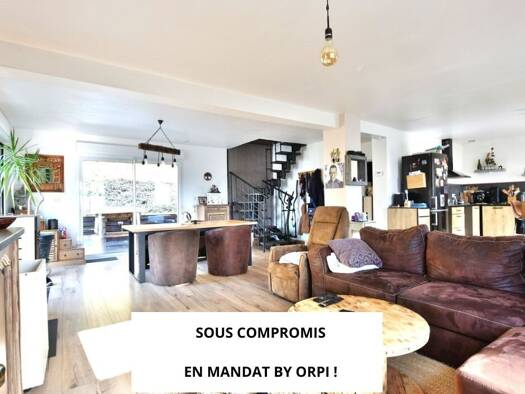 Maison à vendre 174 410 € 4 pièces 3 chambres 114 m² 248 m² de terrain Domart-en-Ponthieu 80620