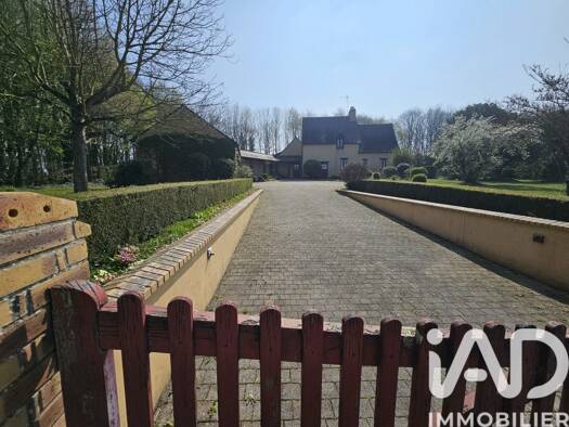 Maison à vendre 227 000 € 5 pièces 3 chambres 130 m² 8 947 m² de terrain Saint-Launeuc 22230