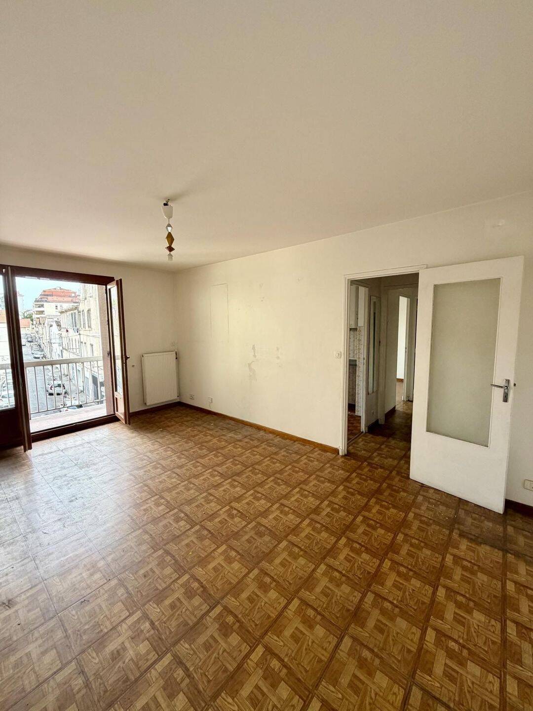 Appartement 2 pièces 44 m² · à Marseille 4ème Arrondissement · 44,1 m² · 696 €/mois