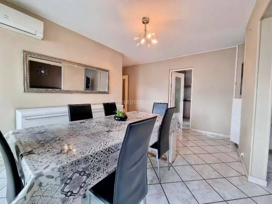Appartement 3 pièces 73 m² · à Grenoble · 73,4 m² · 96 500 €