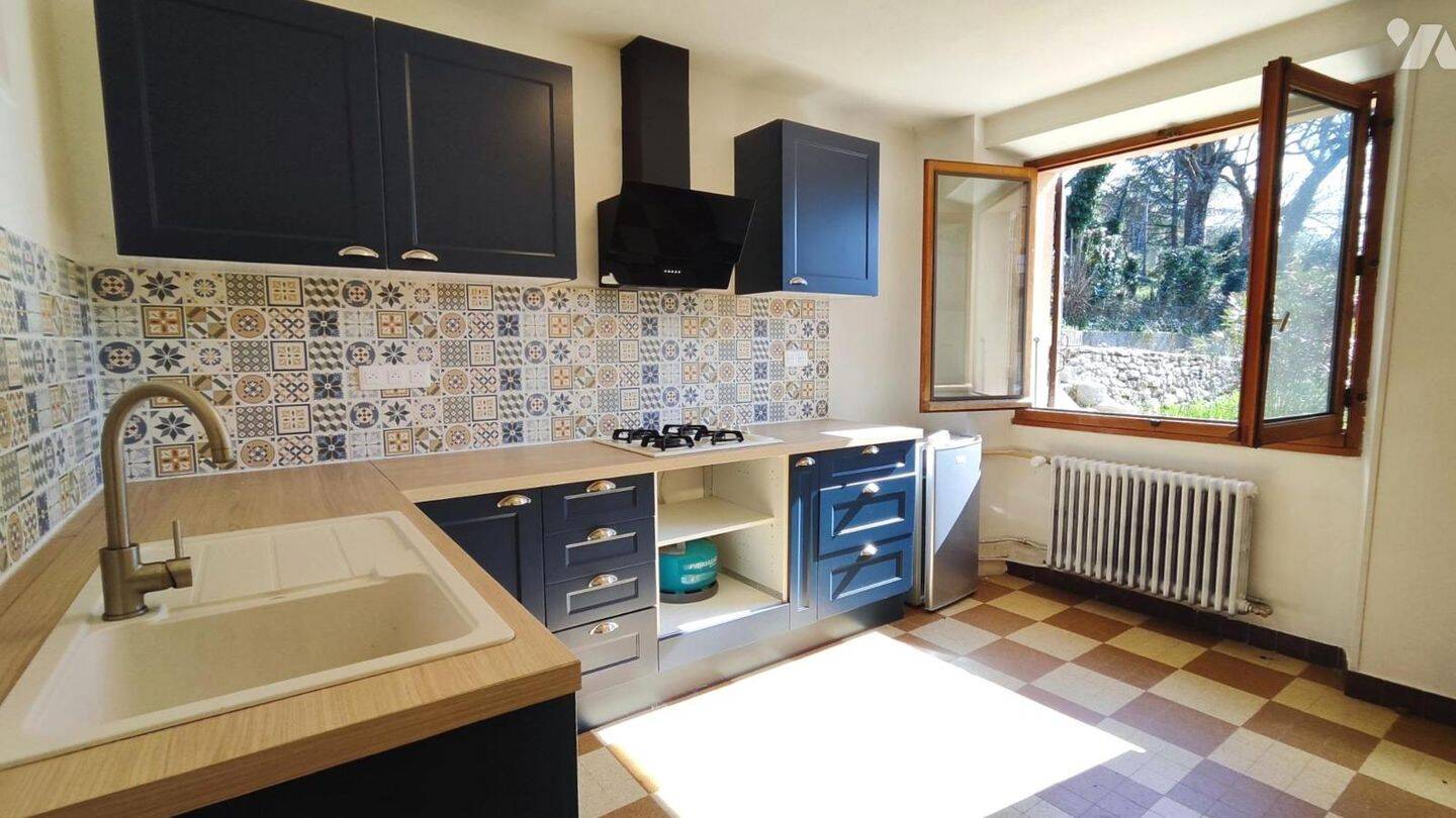 Maison 6 pièces 363 m² · à Voglans · 363 m² · 620 000 €