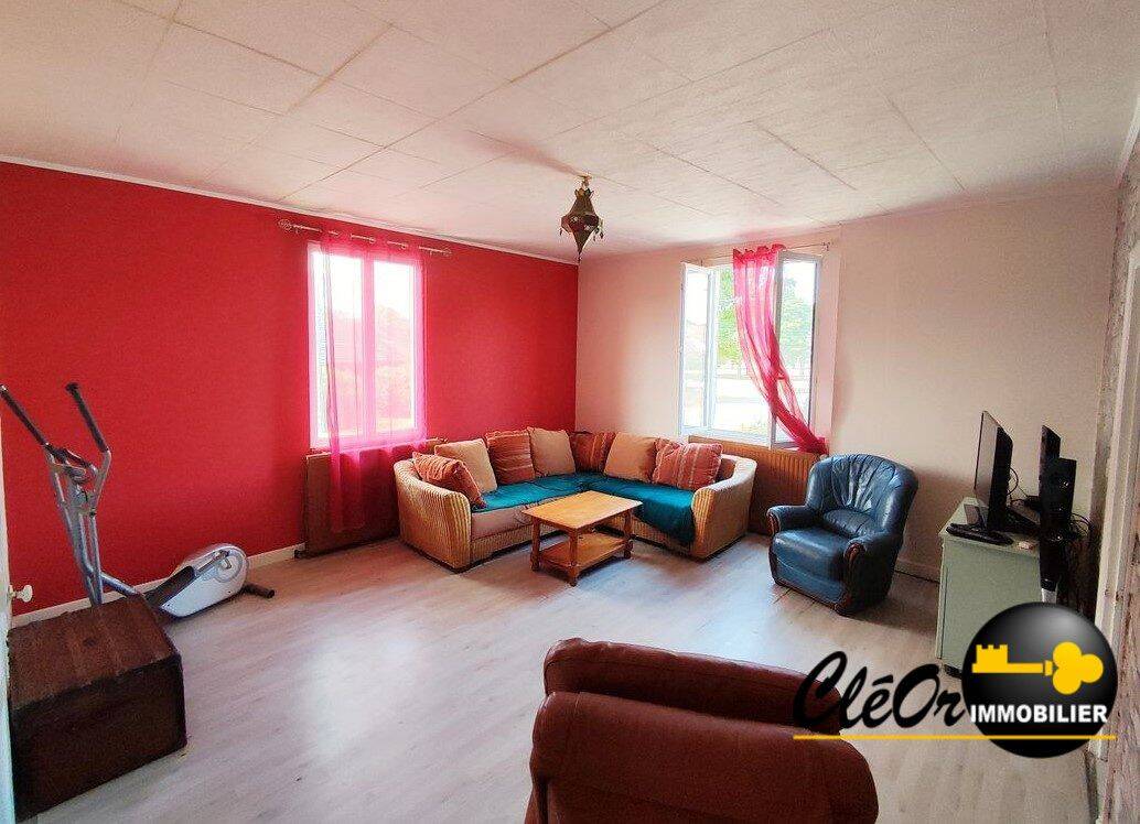 Maison 4 pièces 112 m² · à Saint-Ambreuil · 112 m² · 145 000 €