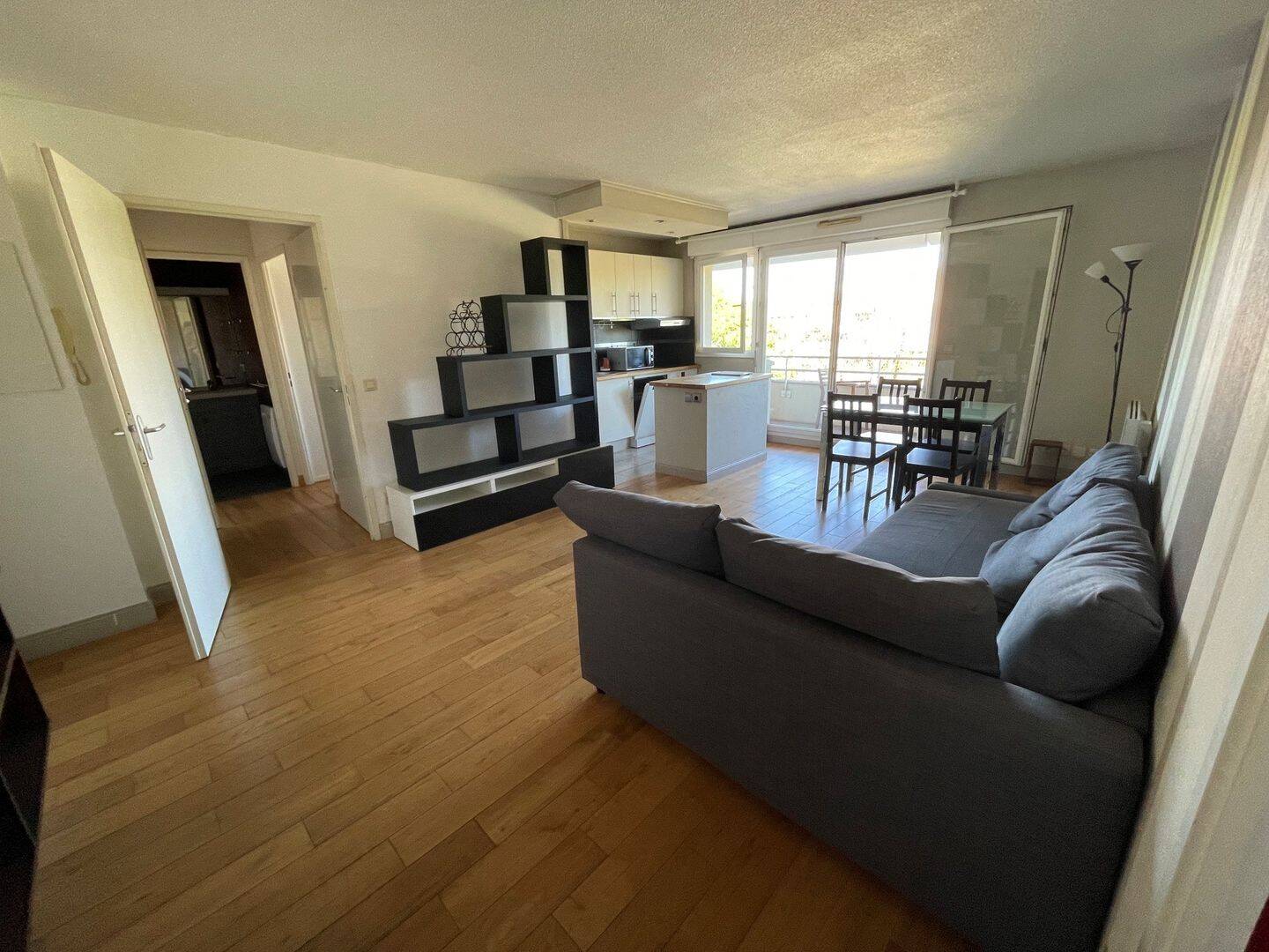 3 pièces 54 m² · à Bordeaux · 54 m² · 1 110 €/mois