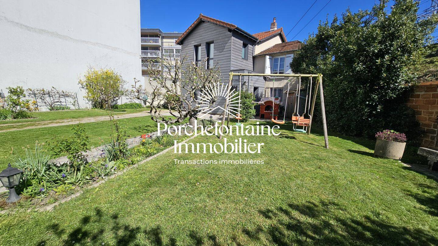 Maison 7 pièces 125 m² · à Versailles · 125 m² · 899 000 €