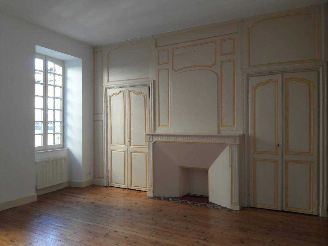 Appartement 3 pièces 71 m² · à Figeac · 71 m² · 599 €/mois